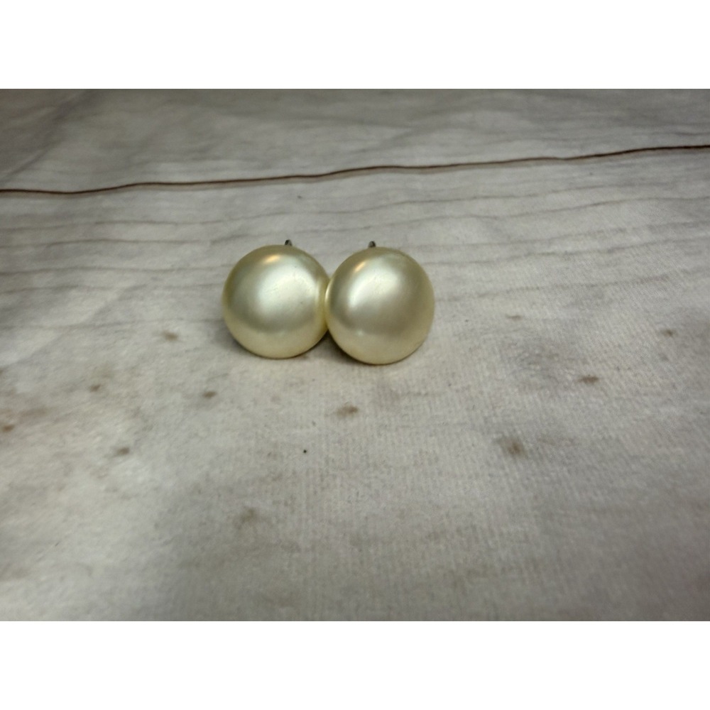 Vintage Marvella Large Faux Pearl Clip On‎ Earrings Ivory Ornate Old Money